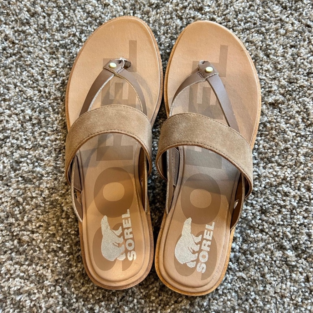 NWOT Sorel Sandals